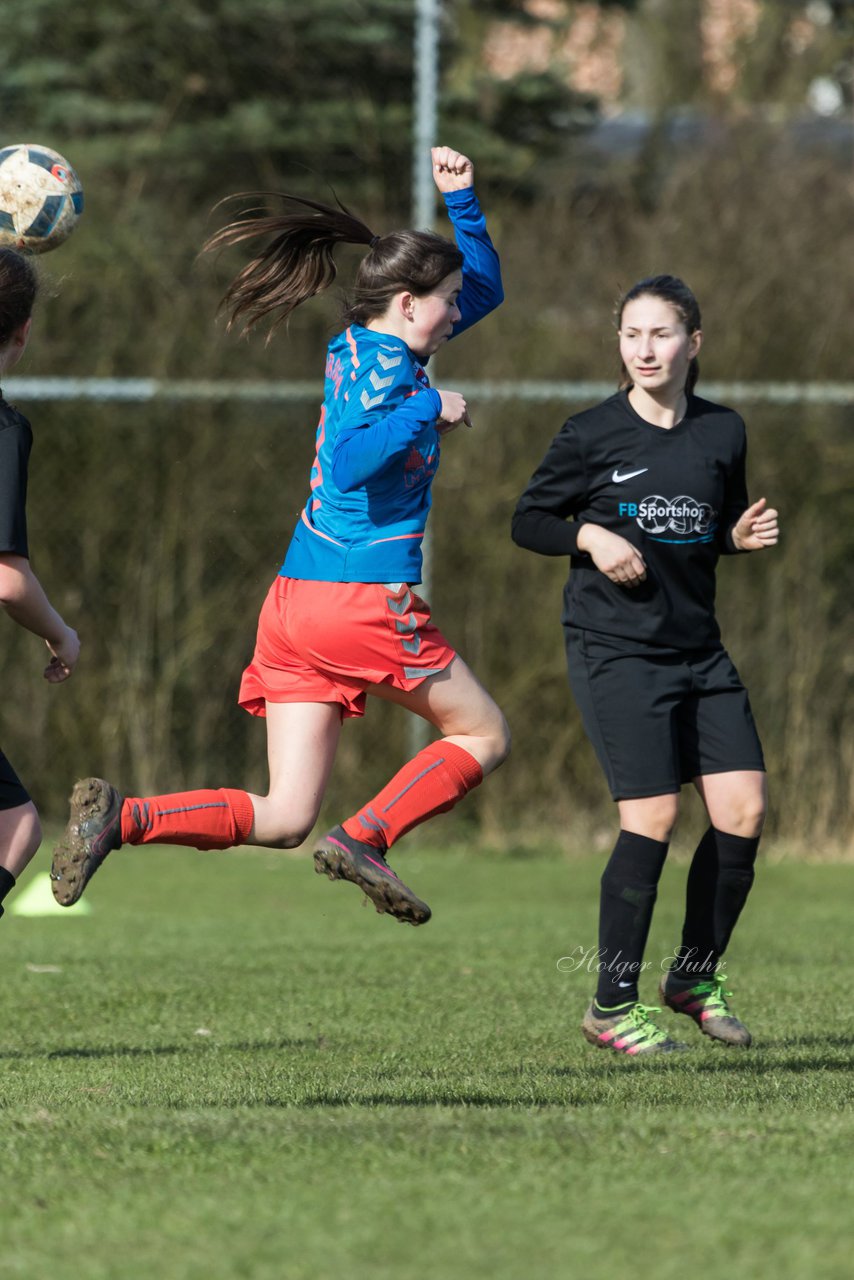 Bild 284 - C-Juniorinnen SV Steinhorst/Labenz - TSV Friedrichsberg-Busdorf : Ergebnis: 5:0